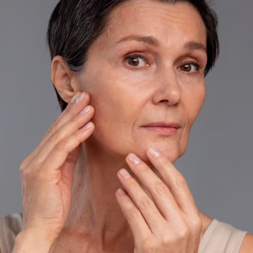 antiaging-beauty-treatment_23-2149123617